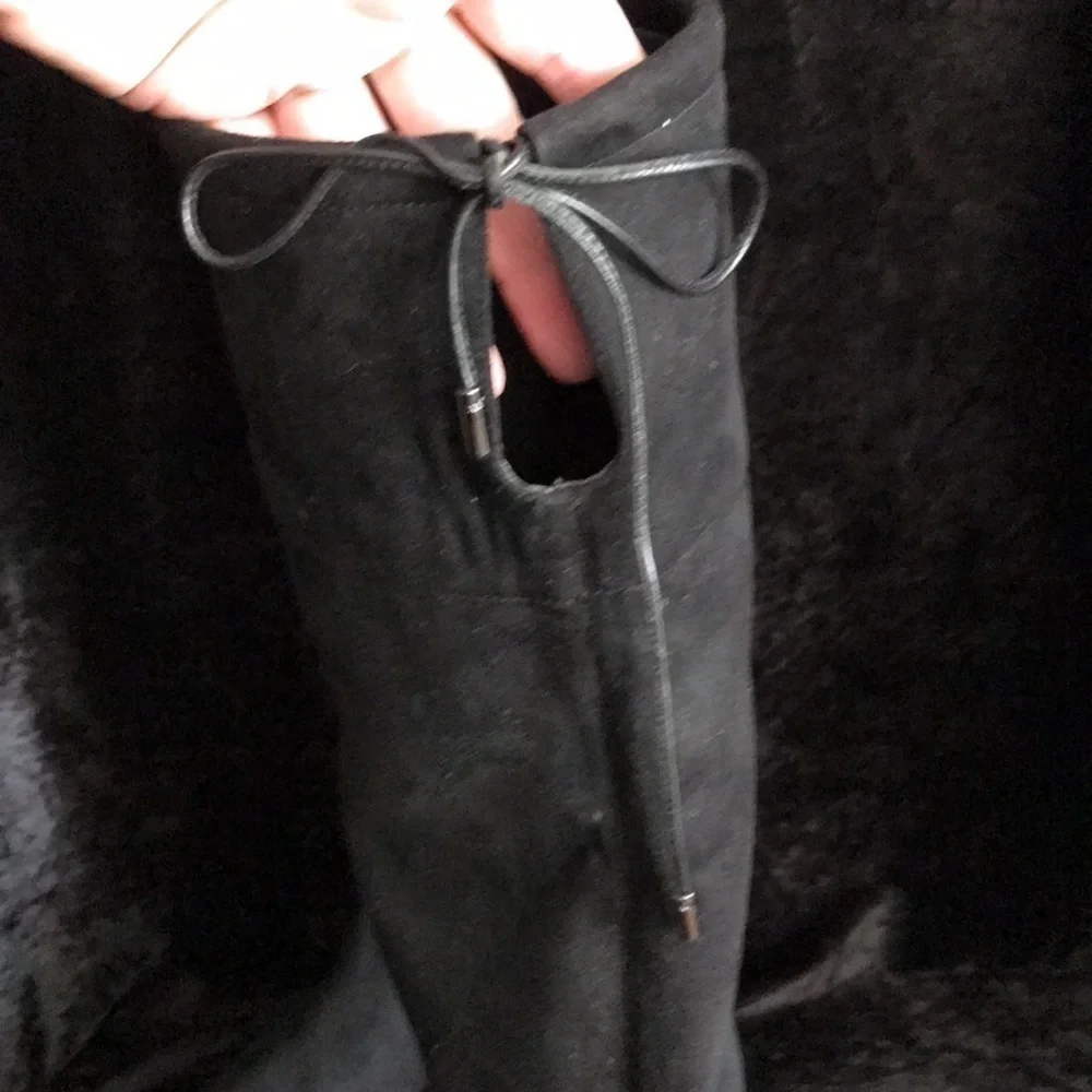 MICHAEL MICHAEL KORS—Jamie Stretch Over-the-Knee Mid-Heel Boots — Size 5 1/2